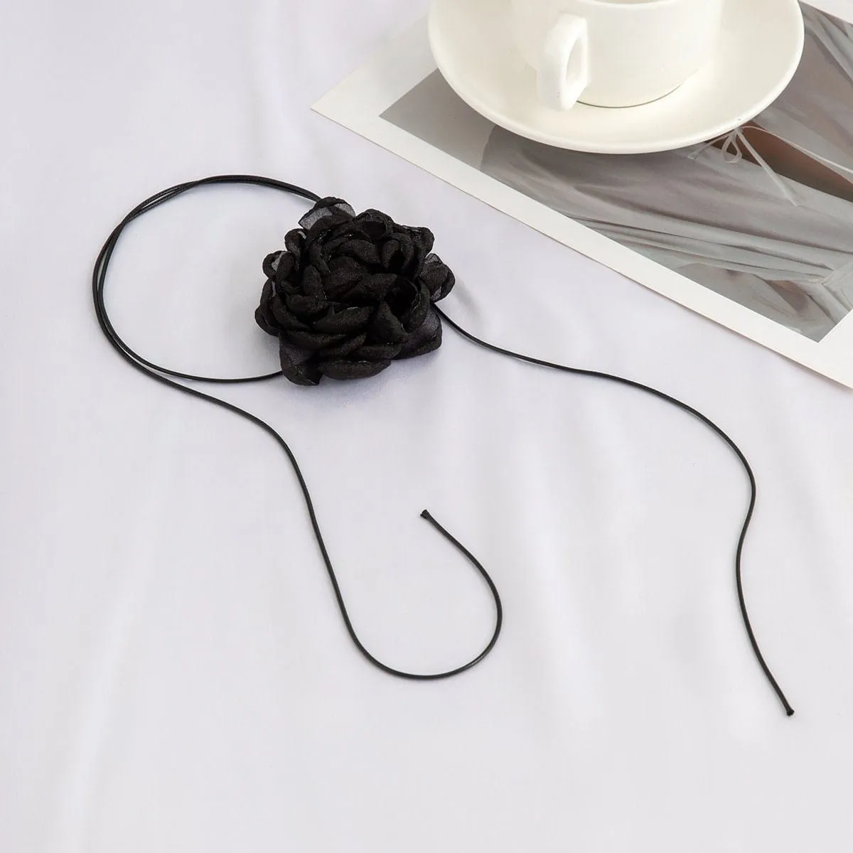 Chic Black White Flower Wax Cord String Choker Necklace
