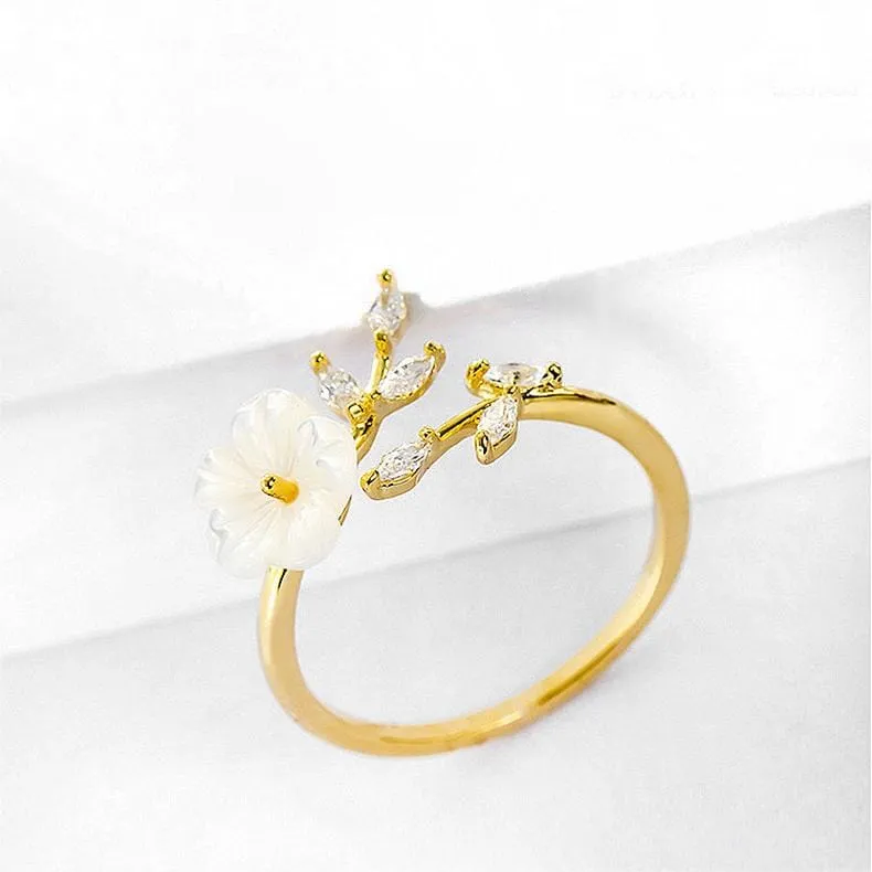 Chic CZ Inlaid Natural Pearl Shell Flower Ring