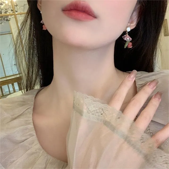 Chic Dangling Rose Earrings