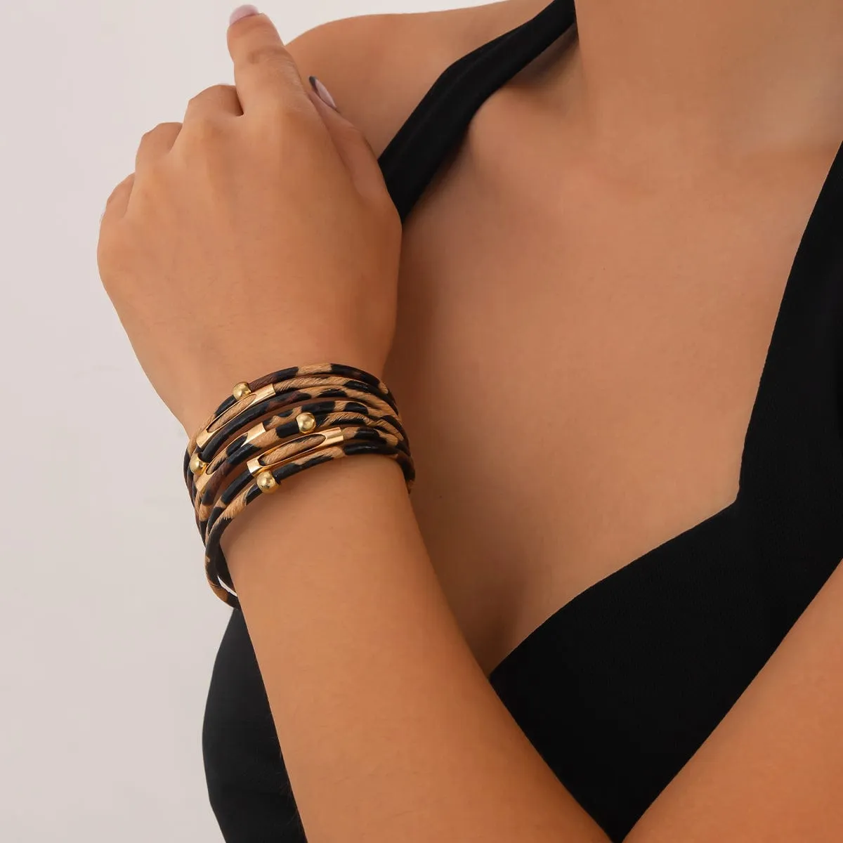 Chic Layered Leopard Print PU Leather String Magnetic Bracelet