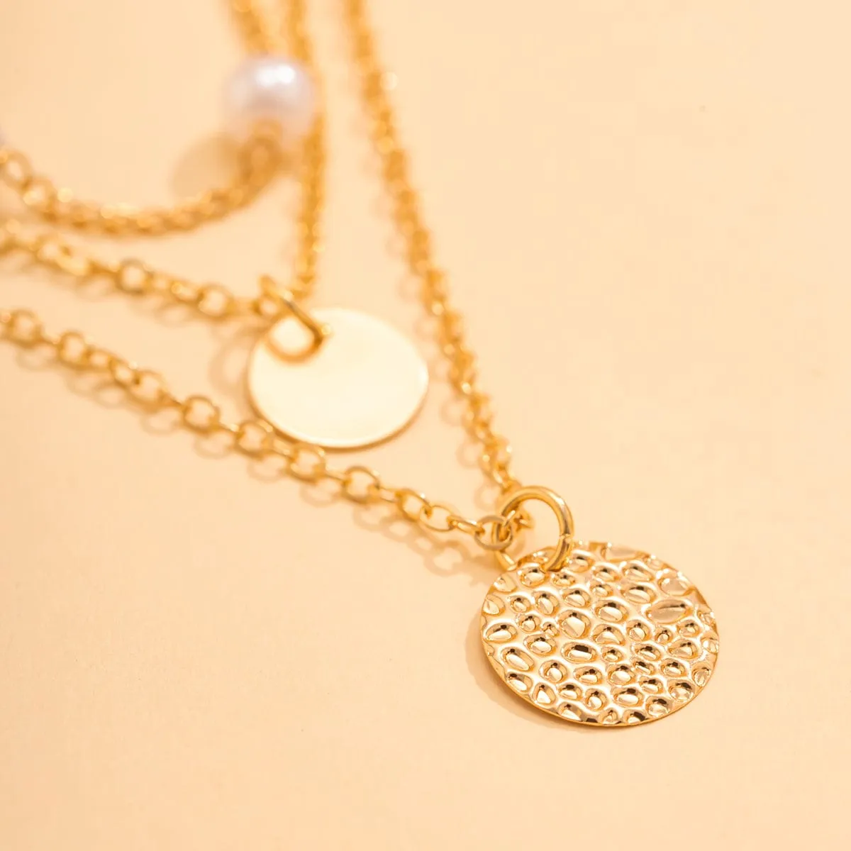 Chic Layered Round Disk Pendant Pearl Chain Necklace Set