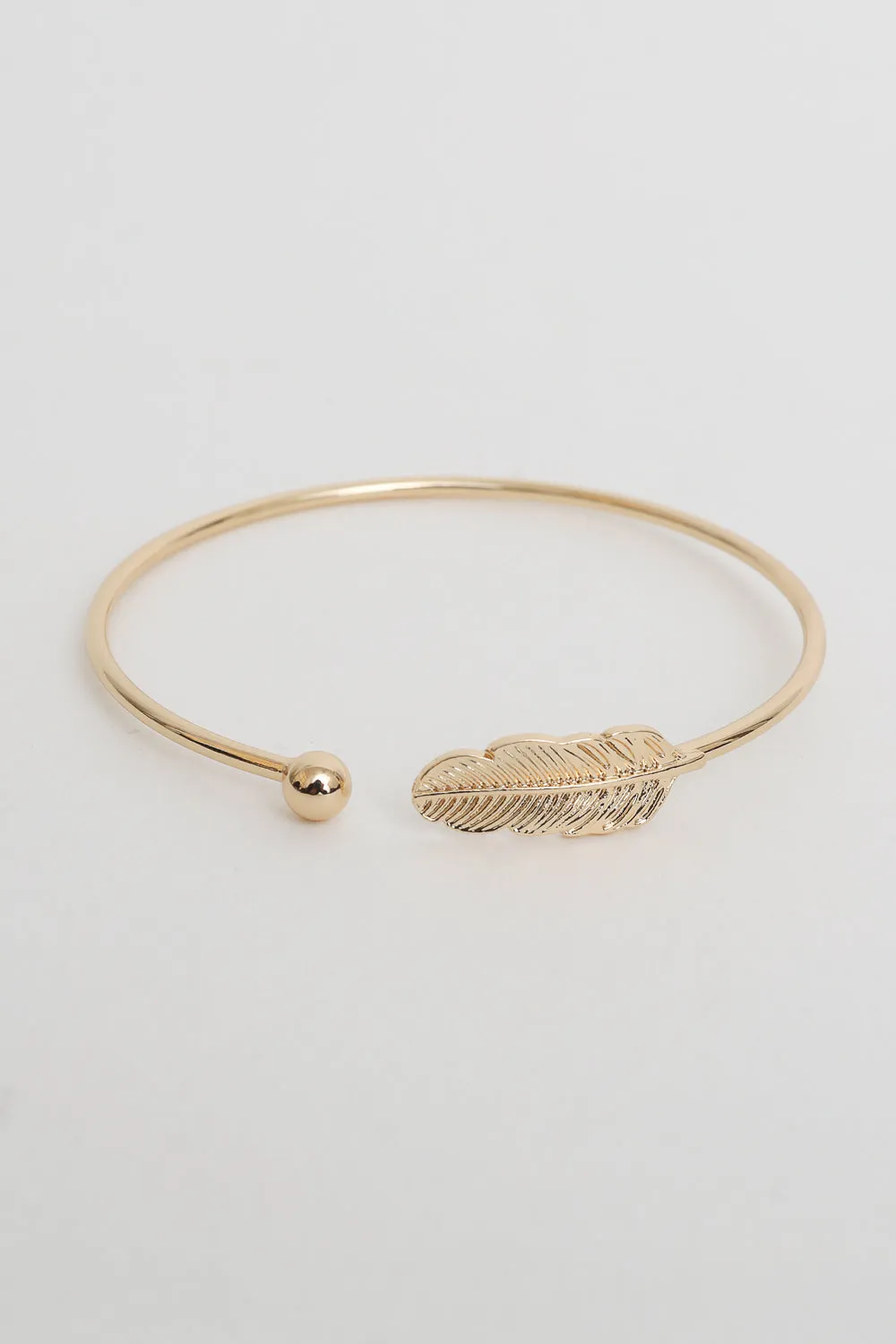 Chic Silver Feather Cuff