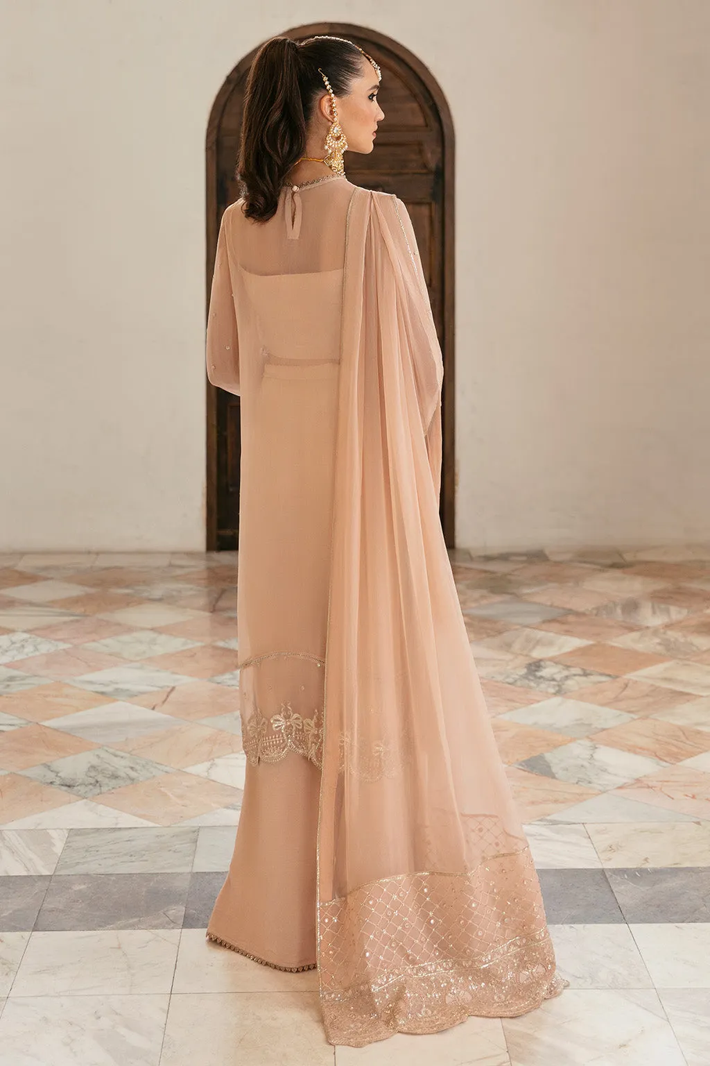 Elegant Rose Pink Embroidered Pakistani Party Wear Kameez Trousers