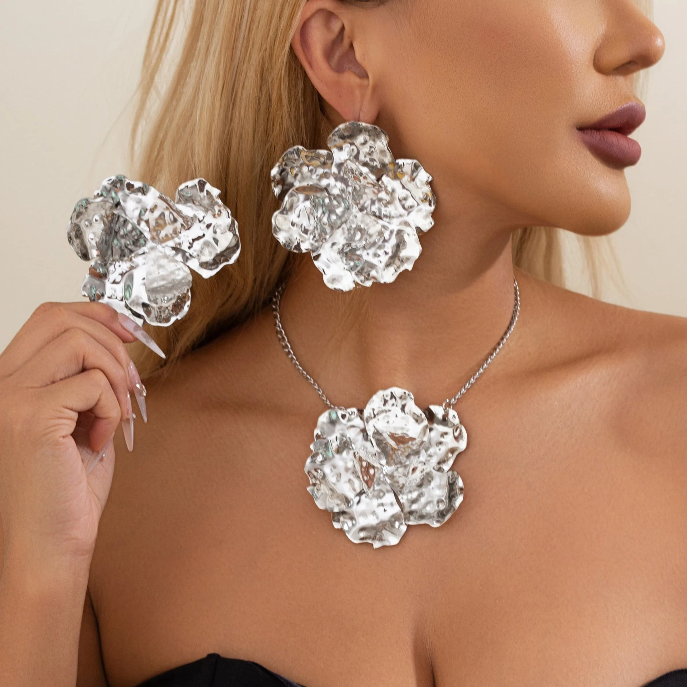 Exaggerated Abstract Metallic Flower Charm Necklace Earrings Set