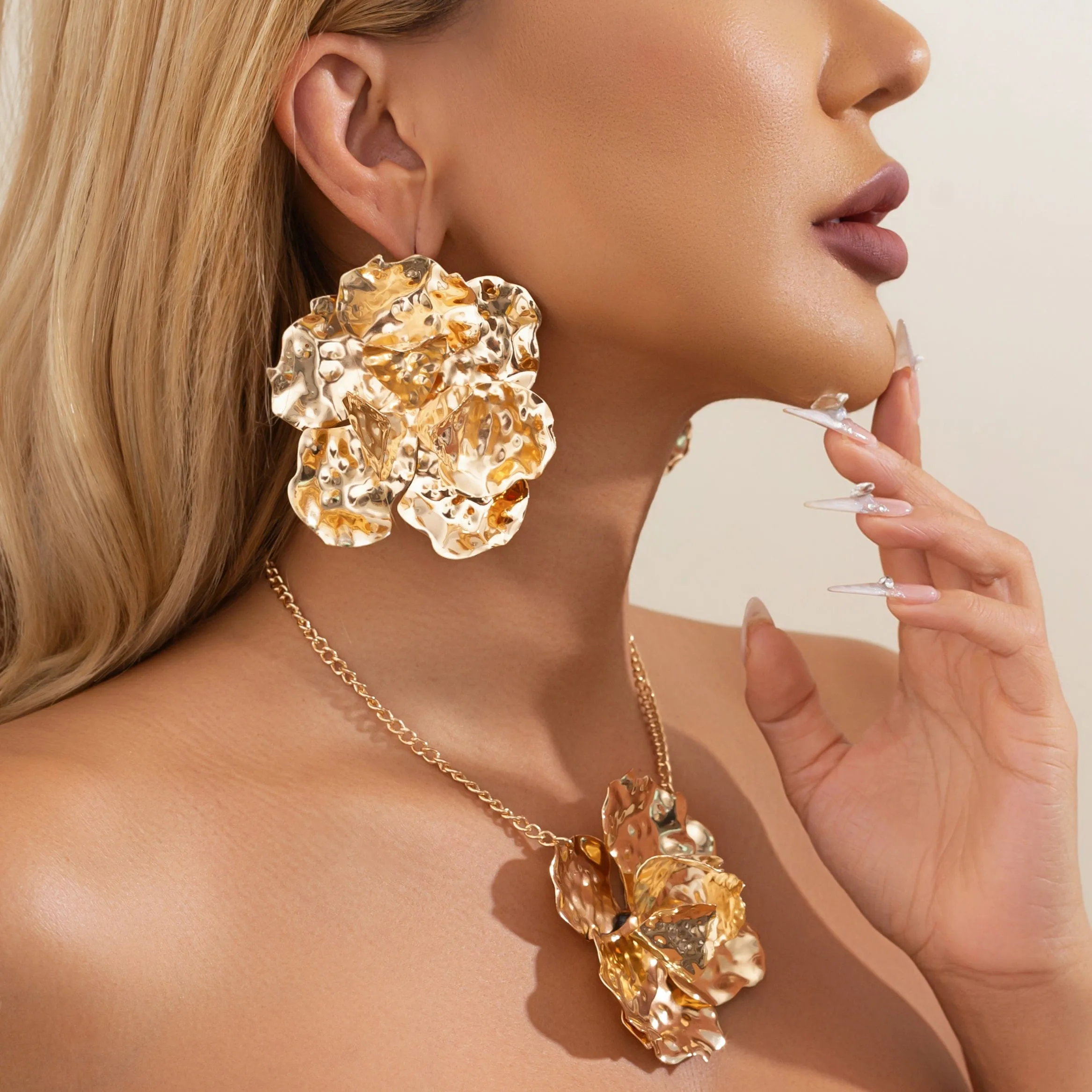 Exaggerated Abstract Metallic Flower Charm Necklace Earrings Set