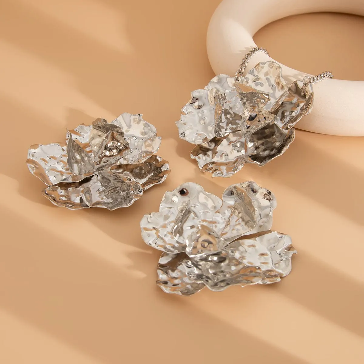 Exaggerated Abstract Metallic Flower Charm Necklace Earrings Set