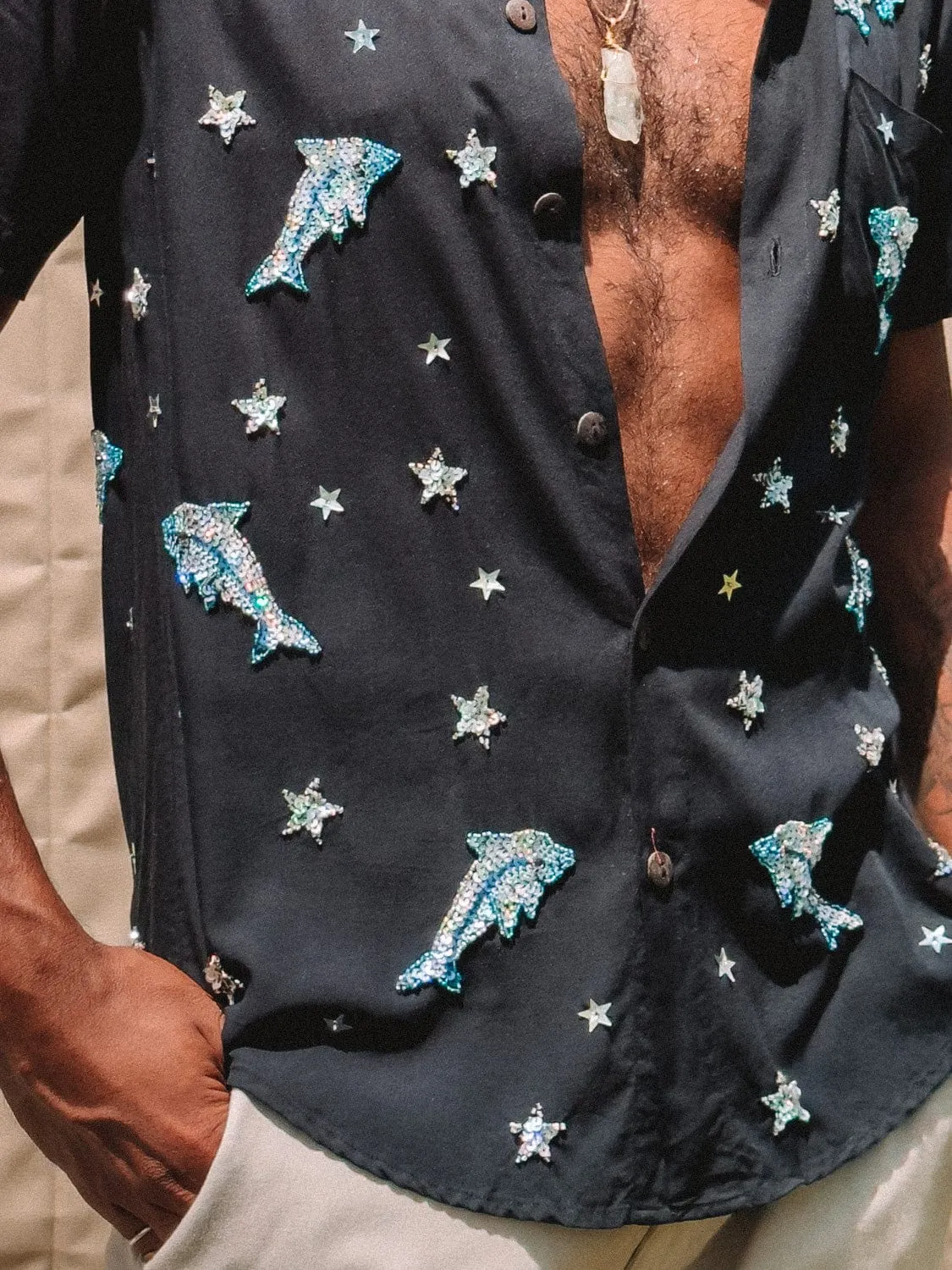 LUMERIA DOLPHIN MENS SHIRT - BLACK