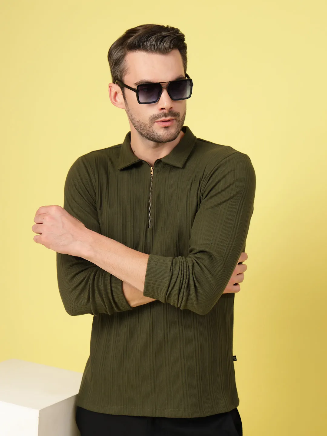 Modern Fit Polo Zipper T-Shirt