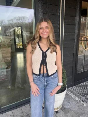 Scallop Trim Front Tie Knit Vest