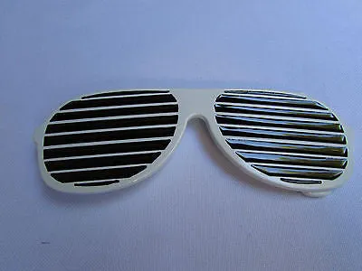 White & Black Aviator Sunglasses Metal Belt Buckle