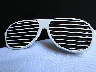 White & Black Aviator Sunglasses Metal Belt Buckle