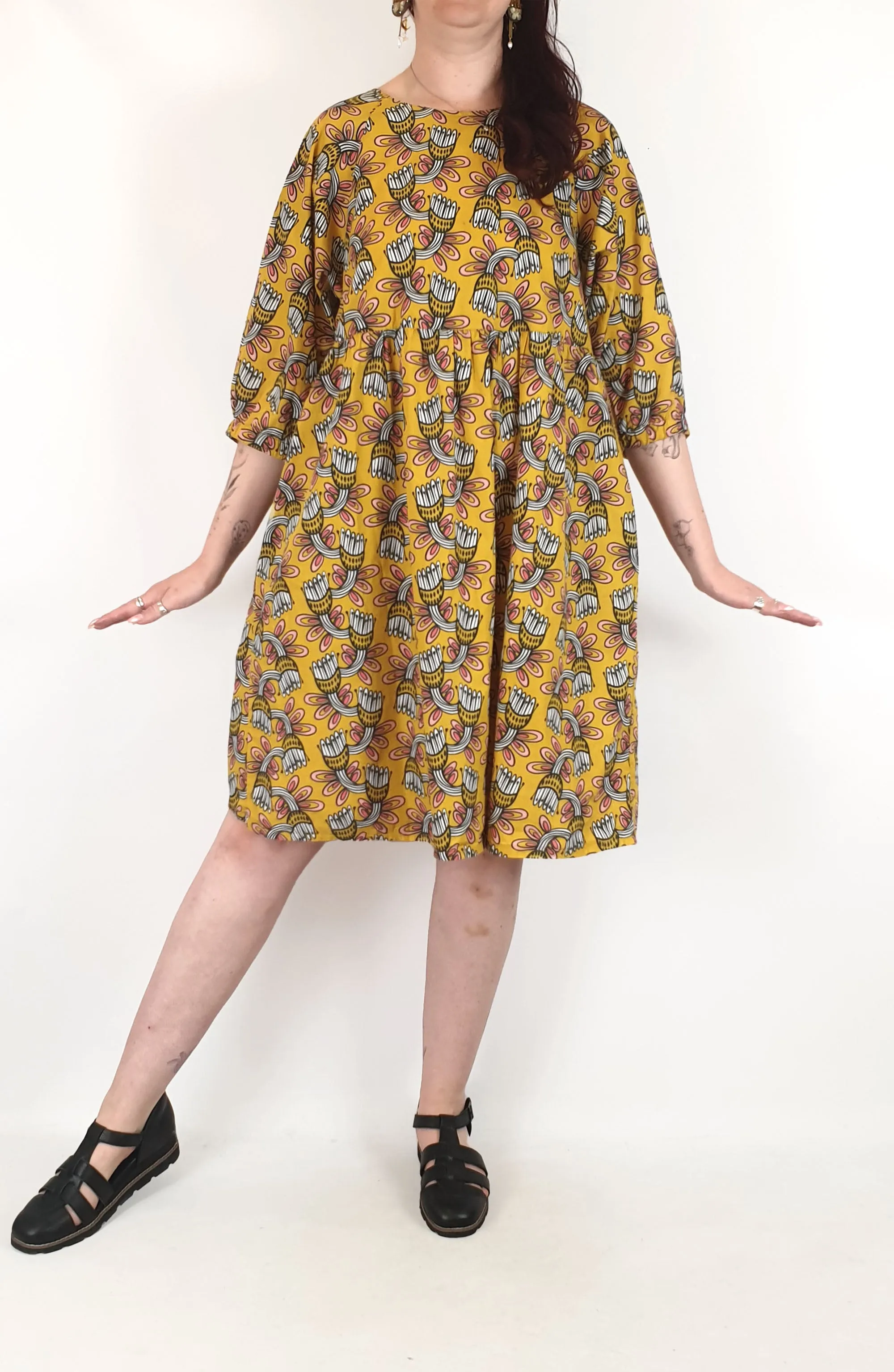 Yevu mustard print dress size M