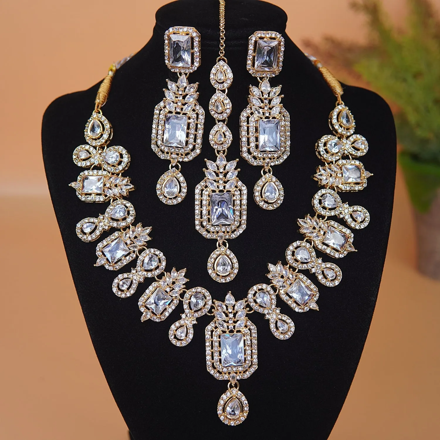 Zirconia Stunning Gemstone Necklace Set